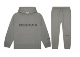 Essentials Clothing: The Perfect Blend of Comfort and Modern Streetwear