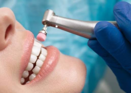 Dental Implants vs. Dentures: Which Option Is Right for You?